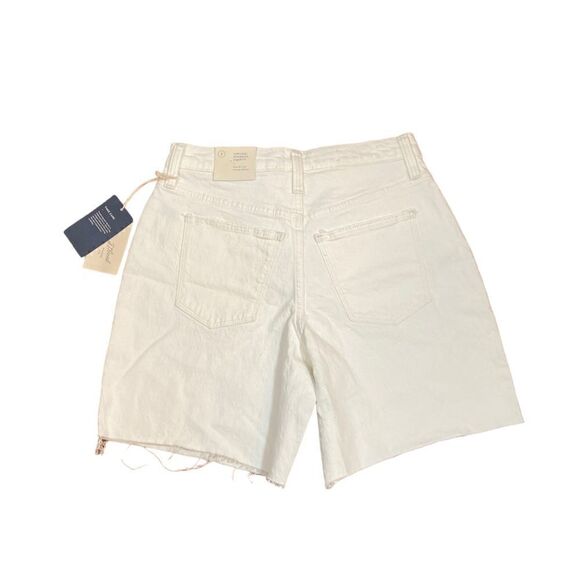 Universal Thread High-Rise Vintage Bermuda Jean Shorts, Off White, Size 2, NWT - Picture 5 of 13